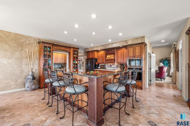 8516 E Willow Ridge Pl Place, Sioux Falls, SD 57110