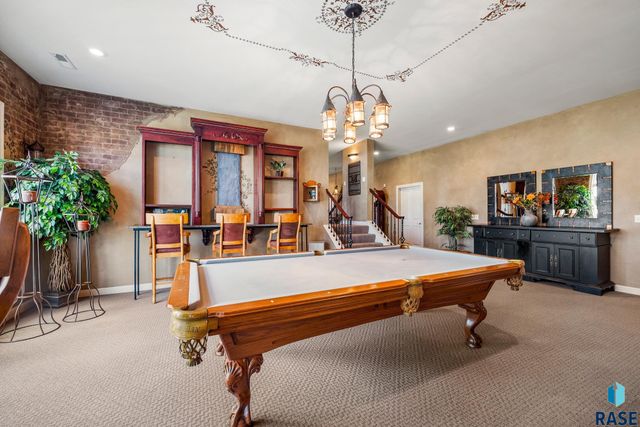 8516 E Willow Ridge Pl Place, Sioux Falls, SD 57110