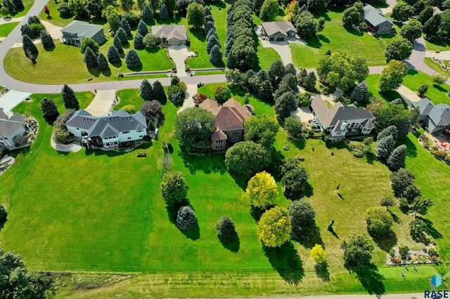 8516 E Willow Ridge Pl Place, Sioux Falls, SD 57110