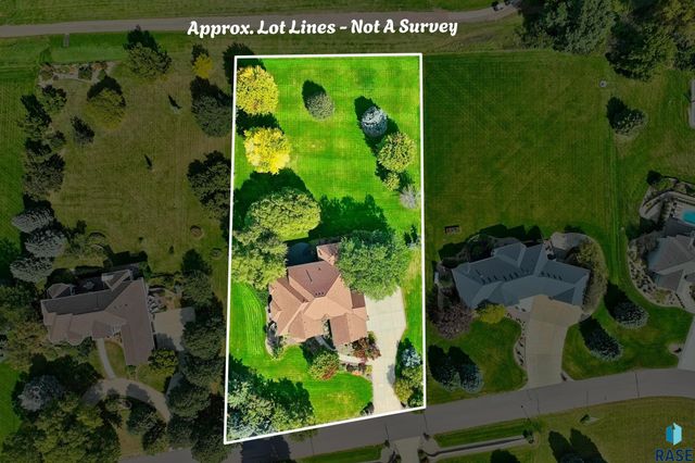 8516 E Willow Ridge Pl Place, Sioux Falls, SD 57110