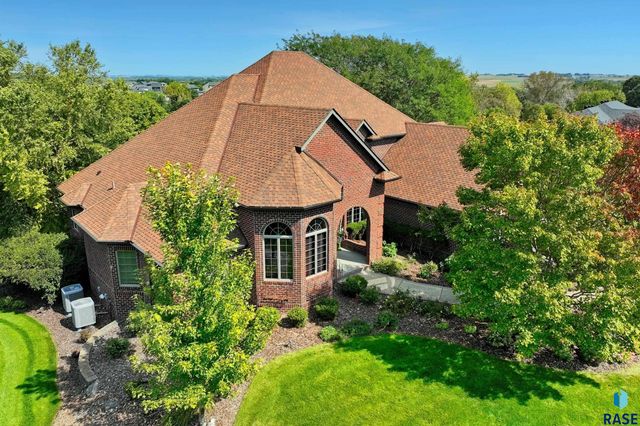 8516 E Willow Ridge Pl Place, Sioux Falls, SD 57110