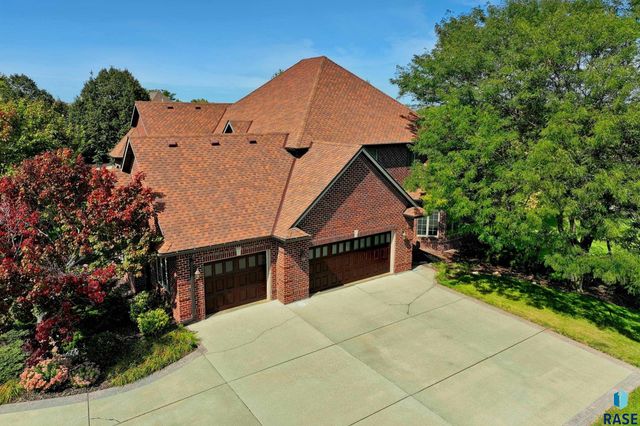 8516 E Willow Ridge Pl Place, Sioux Falls, SD 57110