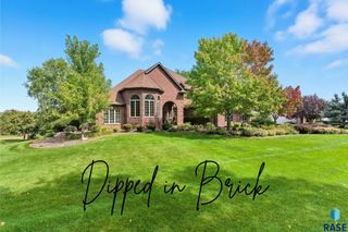 8516 E Willow Ridge Pl Place, Sioux Falls, SD 57110