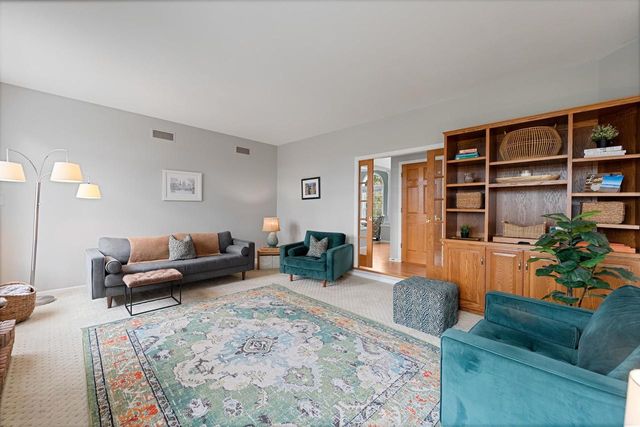 3068 Edenberry Street, Fitchburg, WI 53711