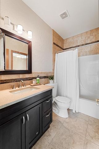 3068 Edenberry Street, Fitchburg, WI 53711