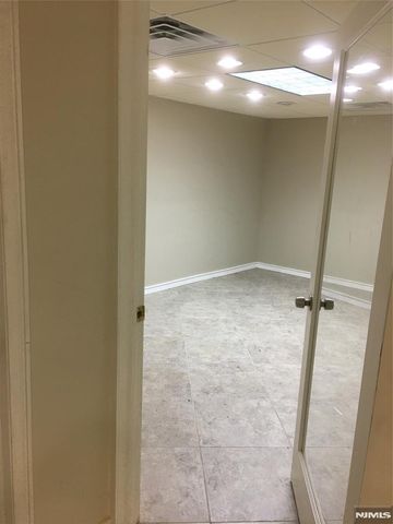 576 Valley Brook Avenue, Lyndhurst, NJ 07071