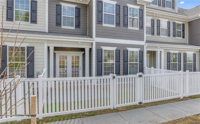 4944 Apricot ST, Chesapeake, VA 23321