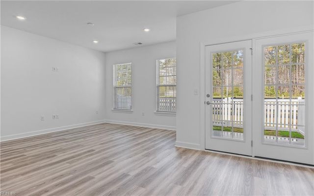 4944 Apricot ST, Chesapeake, VA 23321