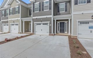 4944 Apricot ST, Chesapeake, VA 23321