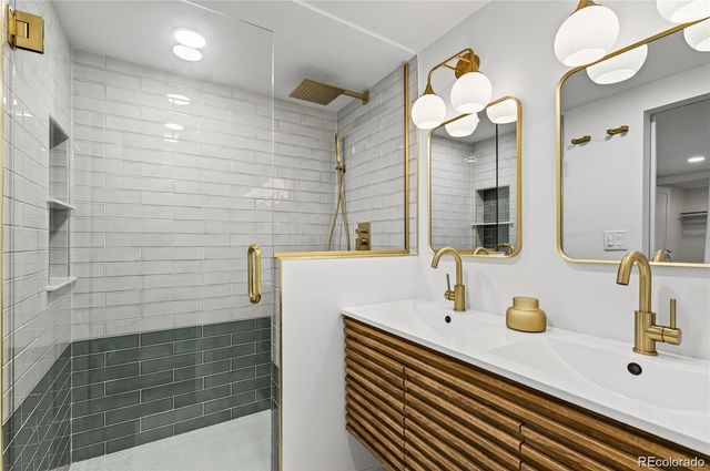 3070 Cherry Street, Denver, CO 80207