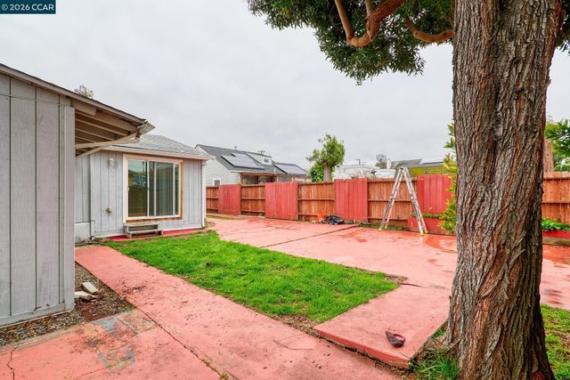 215 Roney Ave, Vallejo, CA 94590