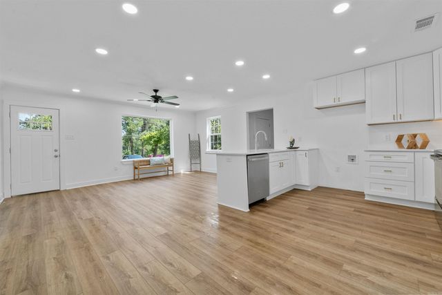 6907 Jacksonville Cut Off, Sherwood, AR 72120