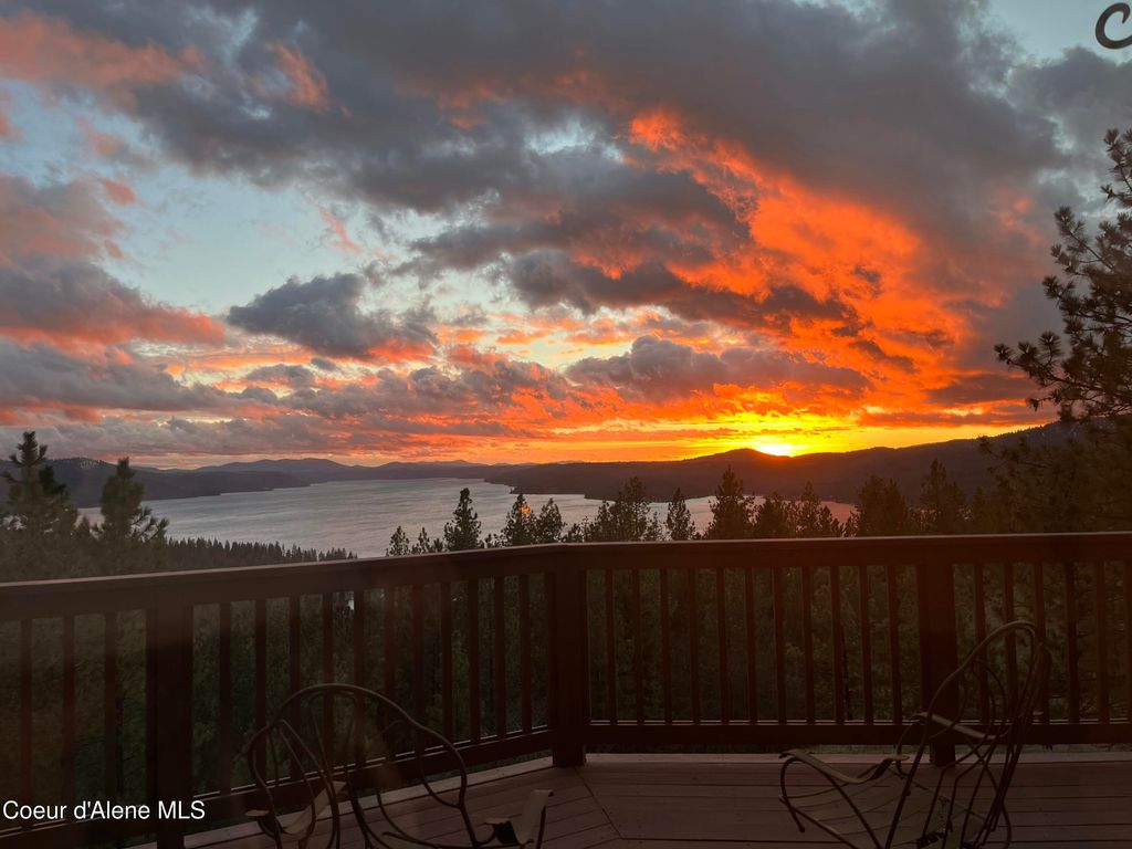 2094 E Driftwood Heights DR, Harrison, ID 83833 photo 3