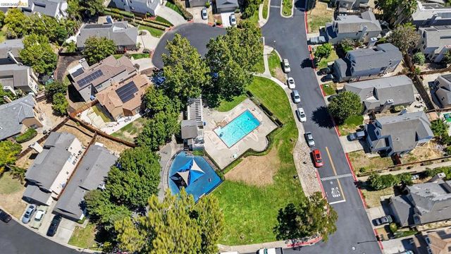 38 Nightingale Ct, Oakley, CA 94561