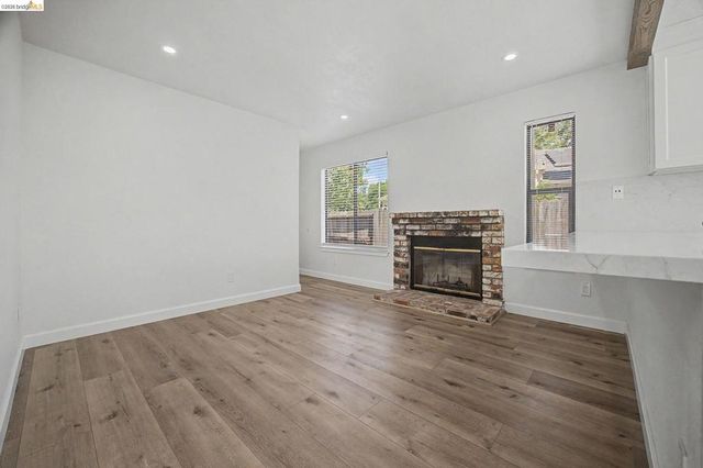38 Nightingale Ct, Oakley, CA 94561