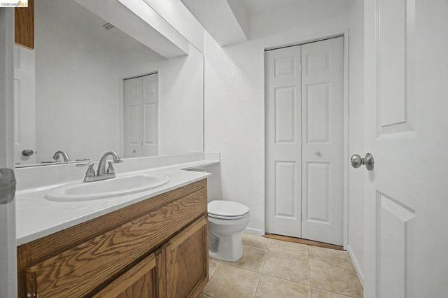 38 Nightingale Ct, Oakley, CA 94561