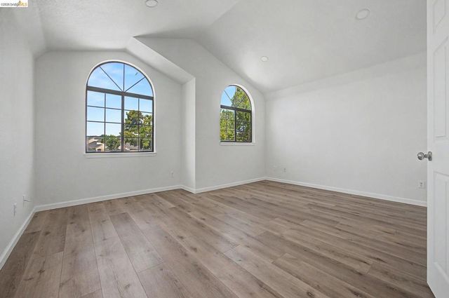 38 Nightingale Ct, Oakley, CA 94561