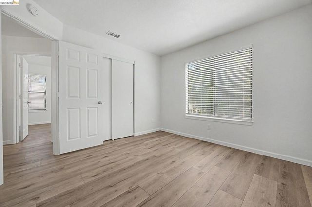 38 Nightingale Ct, Oakley, CA 94561
