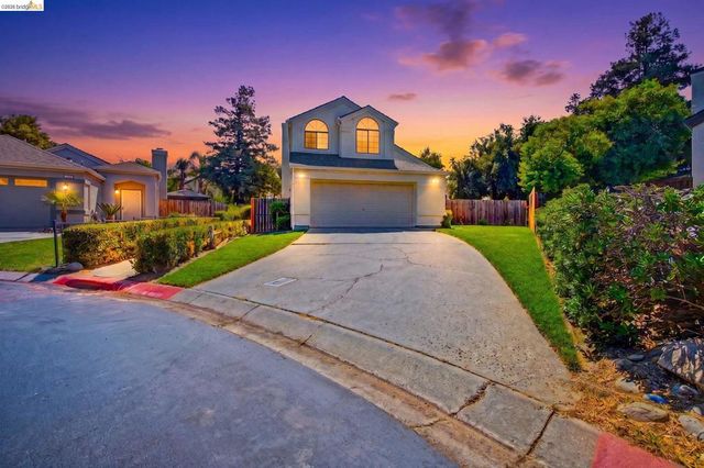 38 Nightingale Ct, Oakley, CA 94561
