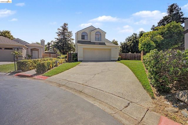 38 Nightingale Ct, Oakley, CA 94561