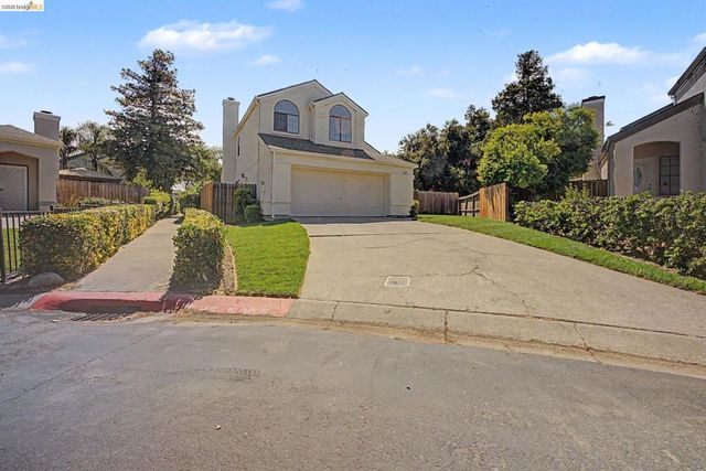 38 Nightingale Ct, Oakley, CA 94561