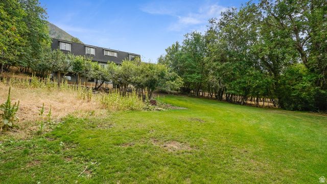 90 E BROADHOLLOW DR, Woodland Hills, UT 84653