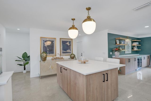 5711 Bayview Drive, Fort Lauderdale, FL 33308