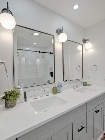 5711 Bayview Drive, Fort Lauderdale, FL 33308