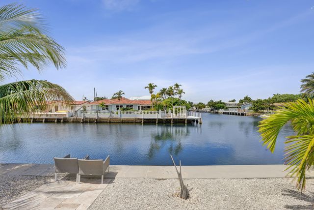 5711 Bayview Drive, Fort Lauderdale, FL 33308