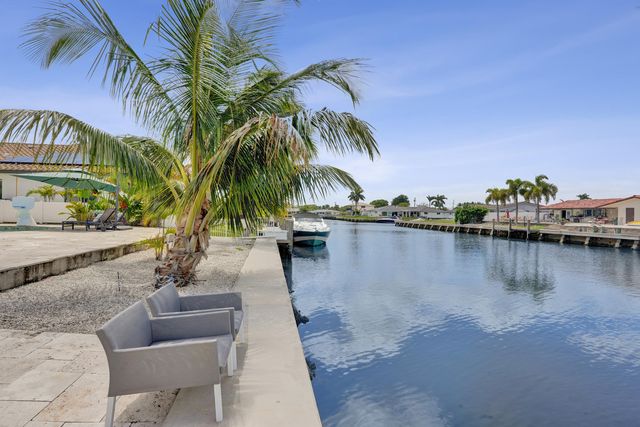 5711 Bayview Drive, Fort Lauderdale, FL 33308