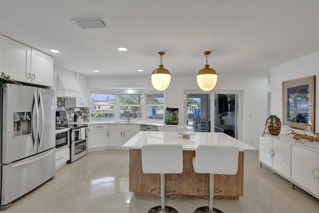 5711 Bayview Drive, Fort Lauderdale, FL 33308