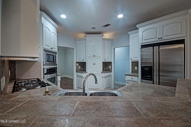112 Rockbridge Crossing, Clinton, MS 39056