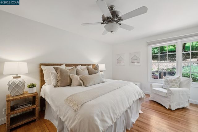 169 Natalie Dr, Moraga, CA 94556