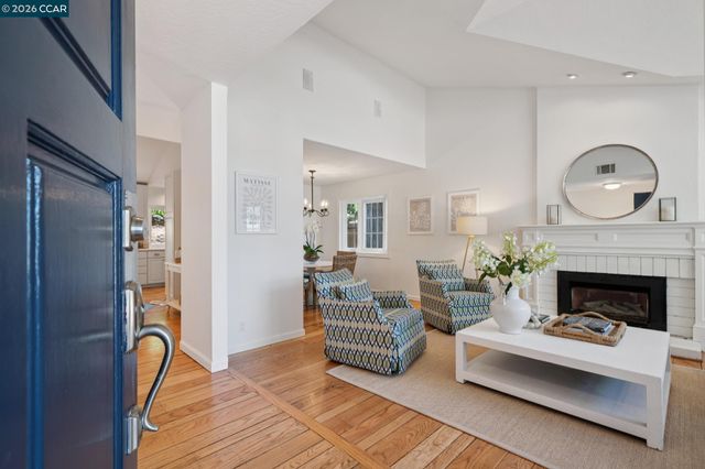 169 Natalie Dr, Moraga, CA 94556