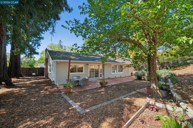 169 Natalie Dr, Moraga, CA 94556
