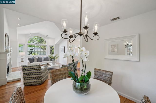 169 Natalie Dr, Moraga, CA 94556