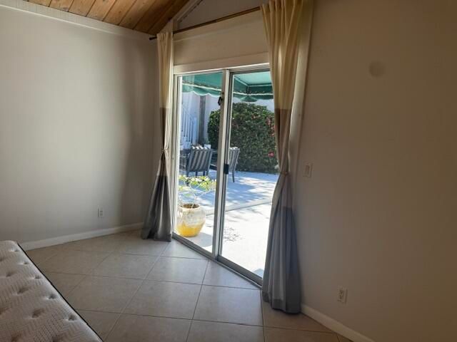 112 E Coral Fish Lane, Jupiter, FL 33477