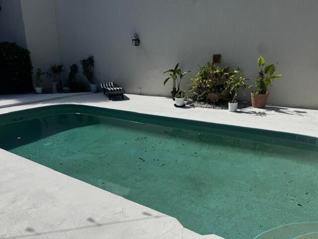 112 E Coral Fish Lane, Jupiter, FL 33477