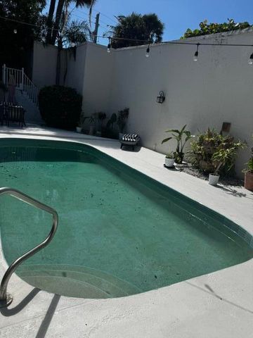 112 E Coral Fish Lane, Jupiter, FL 33477