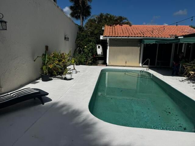 112 E Coral Fish Lane, Jupiter, FL 33477
