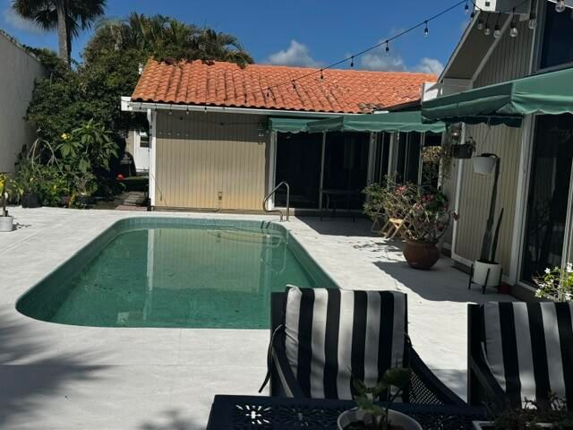 112 E Coral Fish Lane, Jupiter, FL 33477