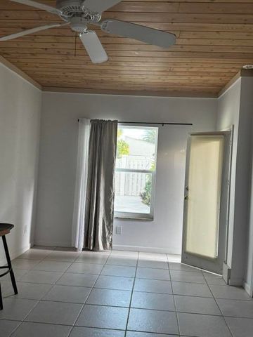 112 E Coral Fish Lane, Jupiter, FL 33477