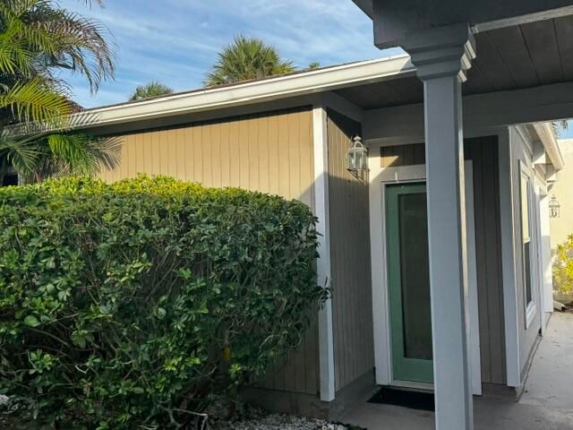 112 E Coral Fish Lane, Jupiter, FL 33477