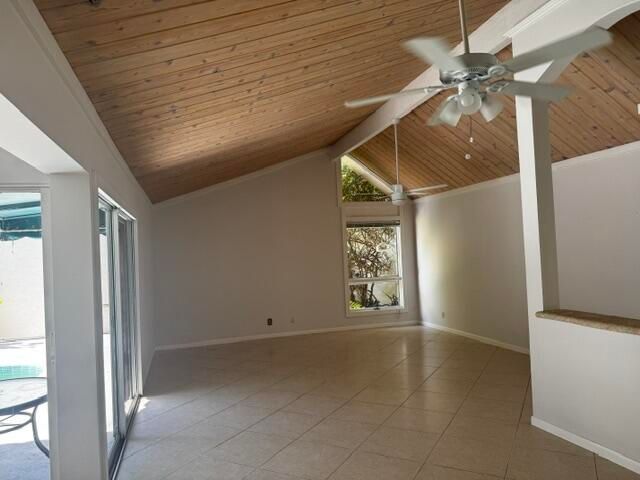 112 E Coral Fish Lane, Jupiter, FL 33477