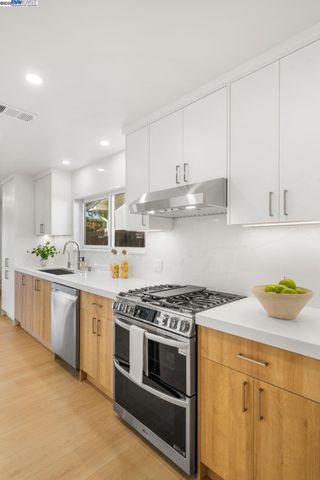 42795 Deauville Park Ct, Fremont, CA 94538