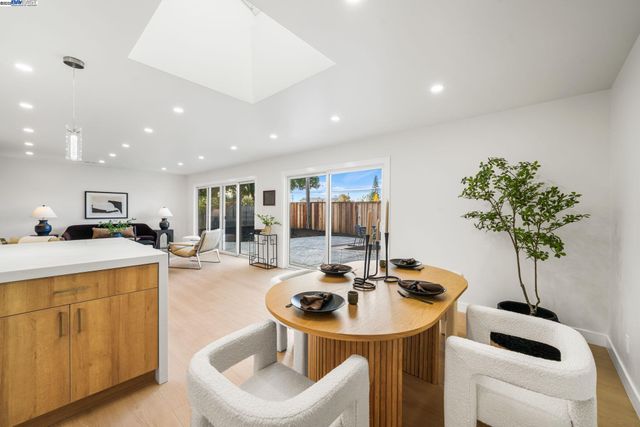 42795 Deauville Park Ct, Fremont, CA 94538