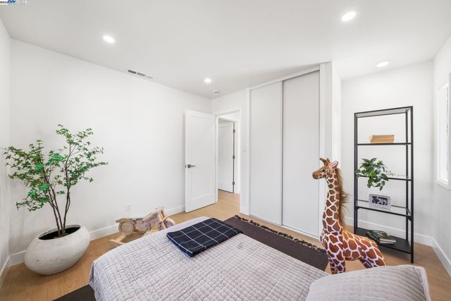 42795 Deauville Park Ct, Fremont, CA 94538