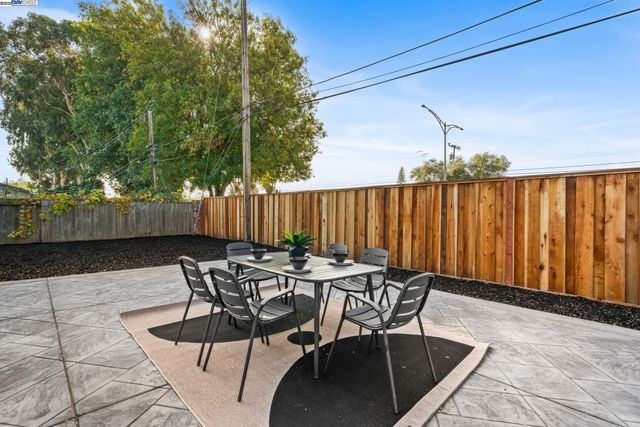 42795 Deauville Park Ct, Fremont, CA 94538