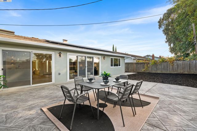 42795 Deauville Park Ct, Fremont, CA 94538