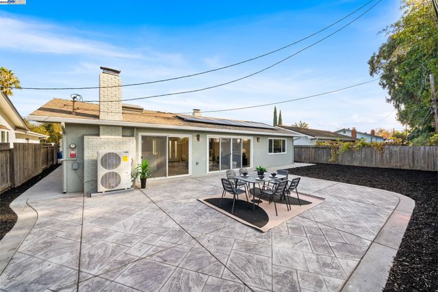 42795 Deauville Park Ct, Fremont, CA 94538